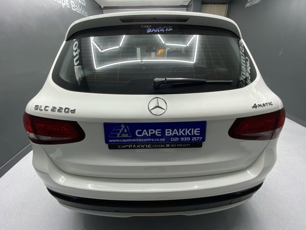 2017 MERCEDES-BENZ GLC 220d