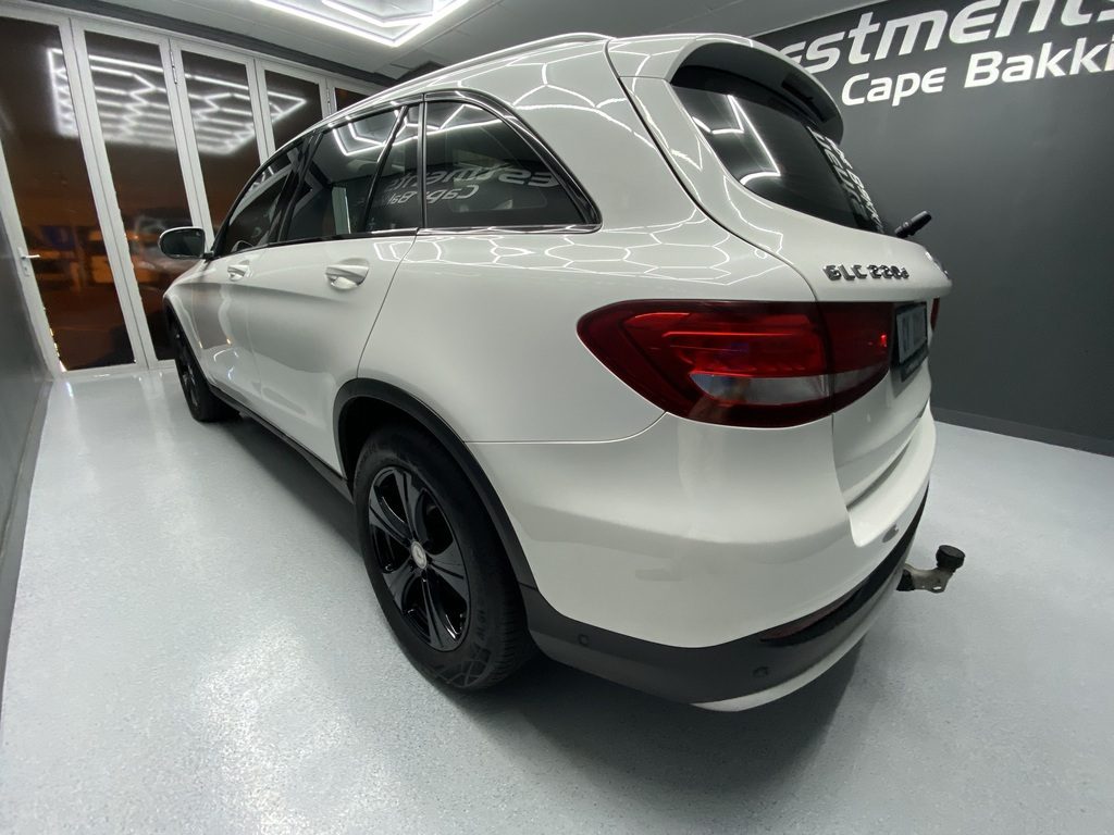 2017 MERCEDES-BENZ GLC 220d