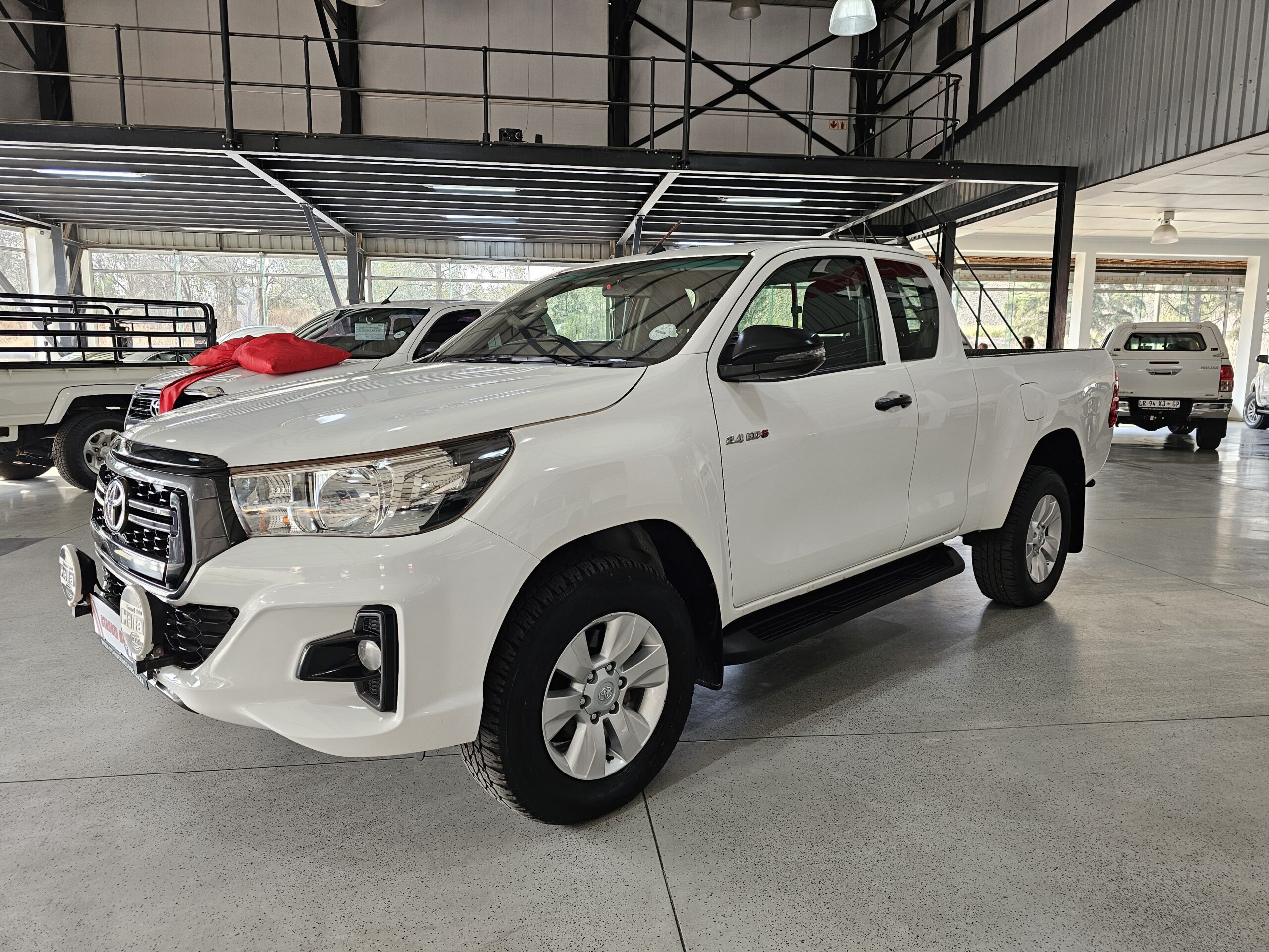 2019 Toyota Hilux 2.4 GD6 Xtra Cab SRX