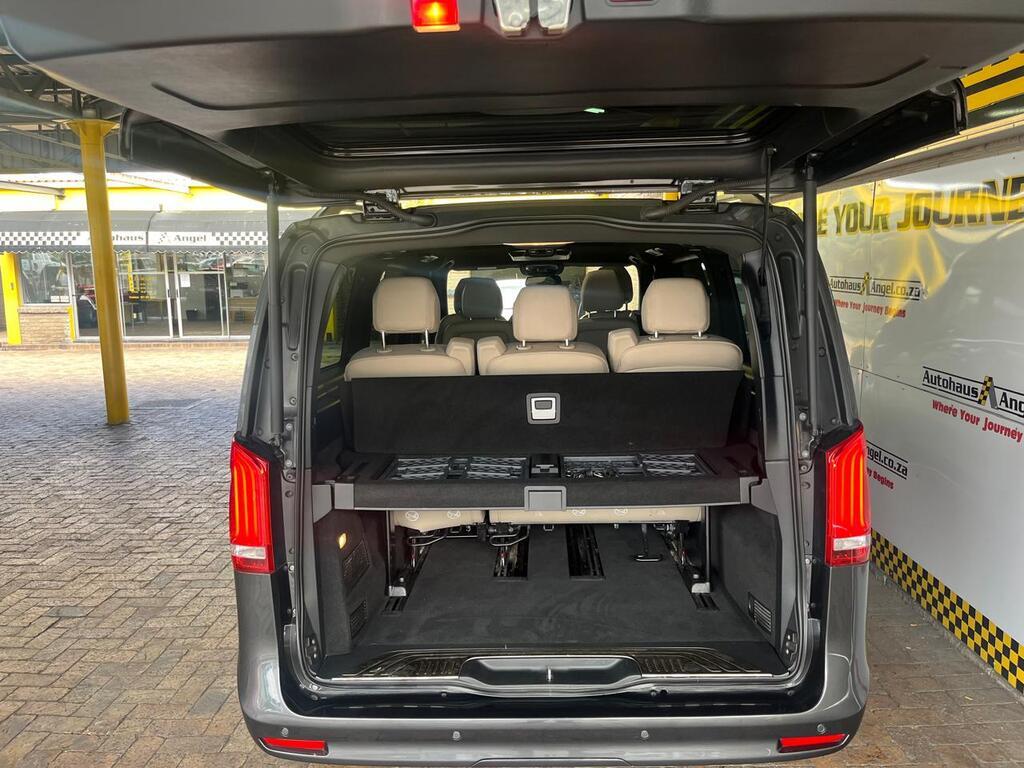2022 MERCEDES-BENZ V300d AVANTGARDE
