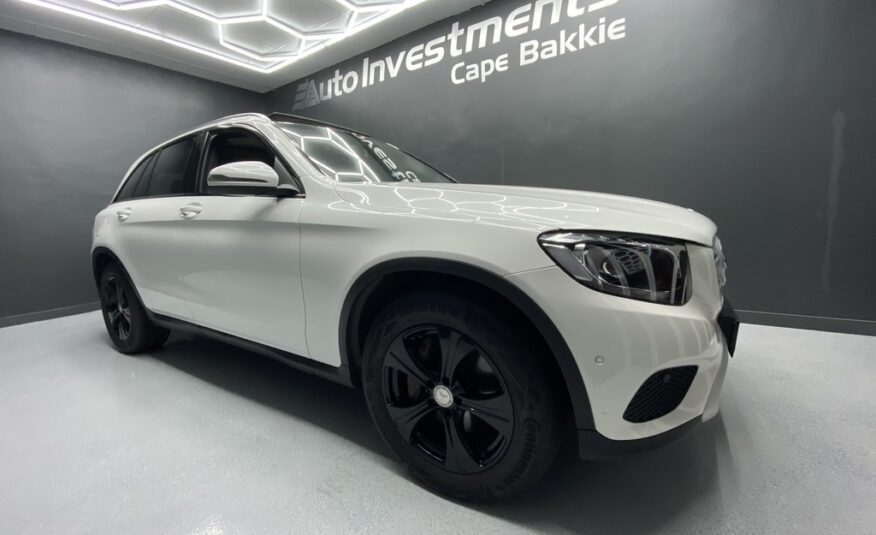 2017 MERCEDES-BENZ GLC 220d