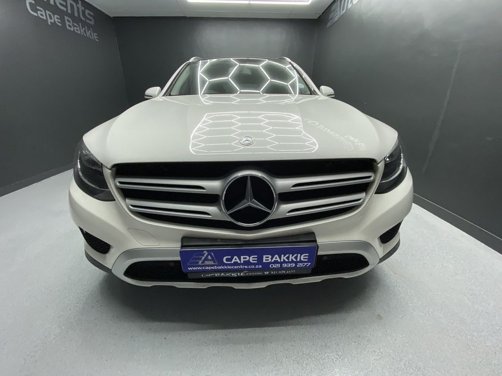 2017 MERCEDES-BENZ GLC 220d